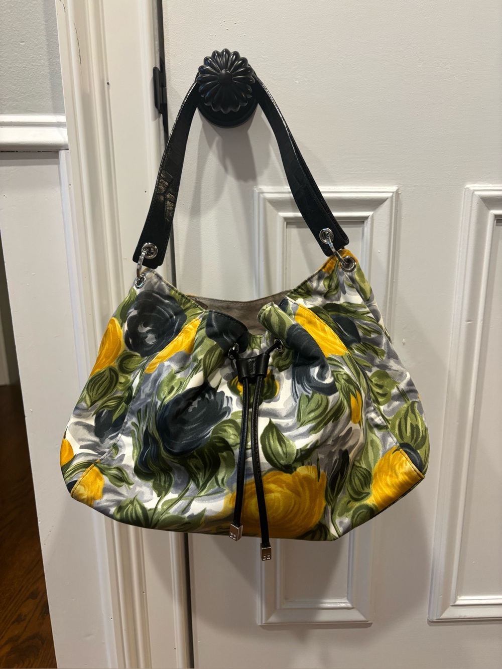 Kate Spade Floral Drawstring Bucket Bag Black Mustard Roses Beautiful Floral